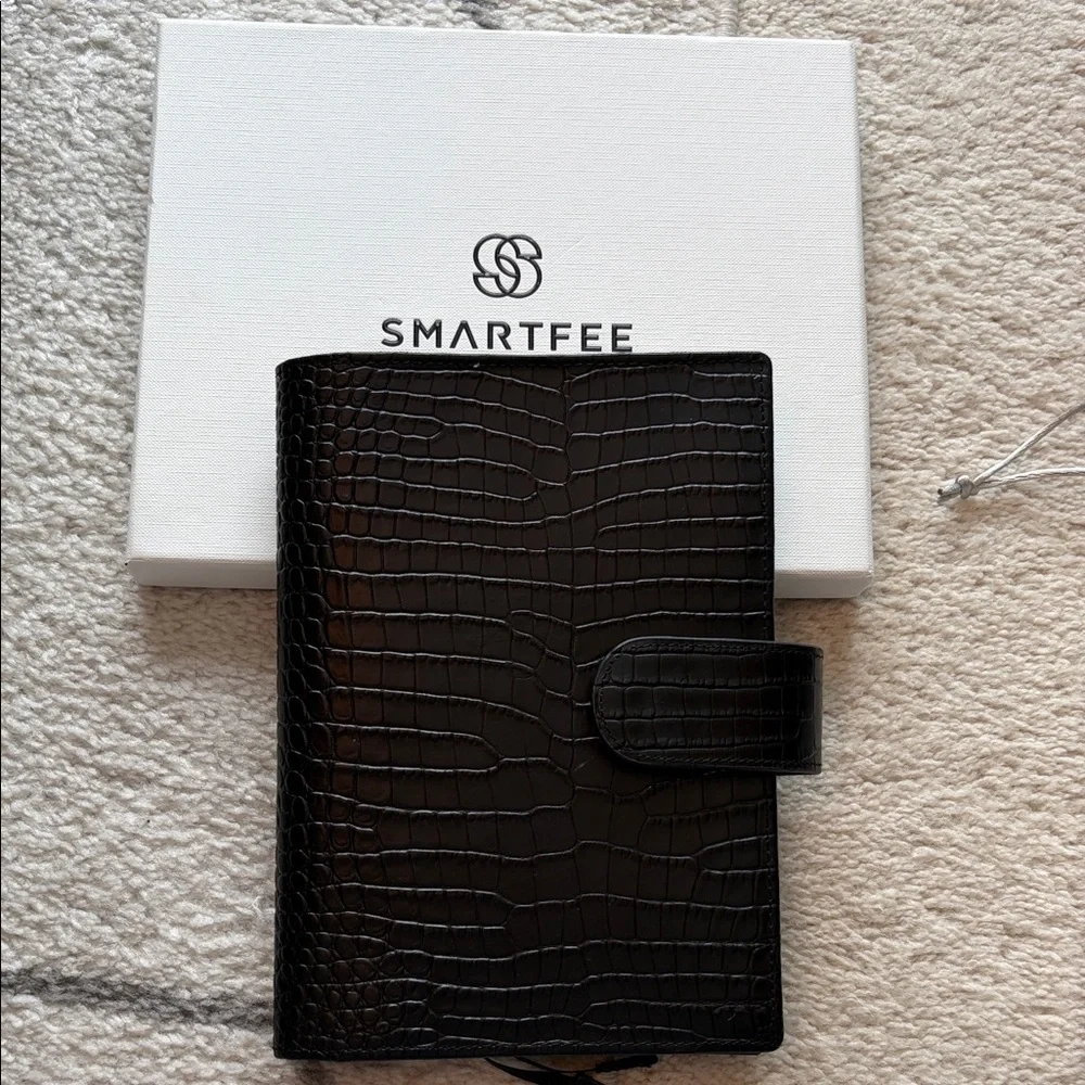 Black Crocodile Pattern Planner - Picture 1 of 2